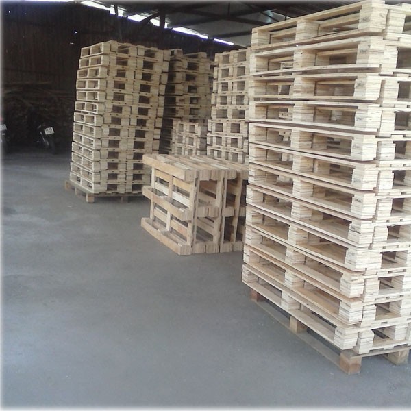 Pallet ván ép 4 mặt